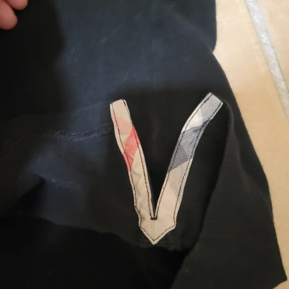 Burberry Black Knit Top w. Elbow Patches. EUC‎ M Elevated Basic Quiet Luxury - Picture 5 of 5